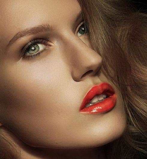 PS教程—制作质感古铜色模特头像照片