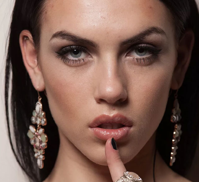 photoshop商业级特写人像磨皮修饰美化教程！