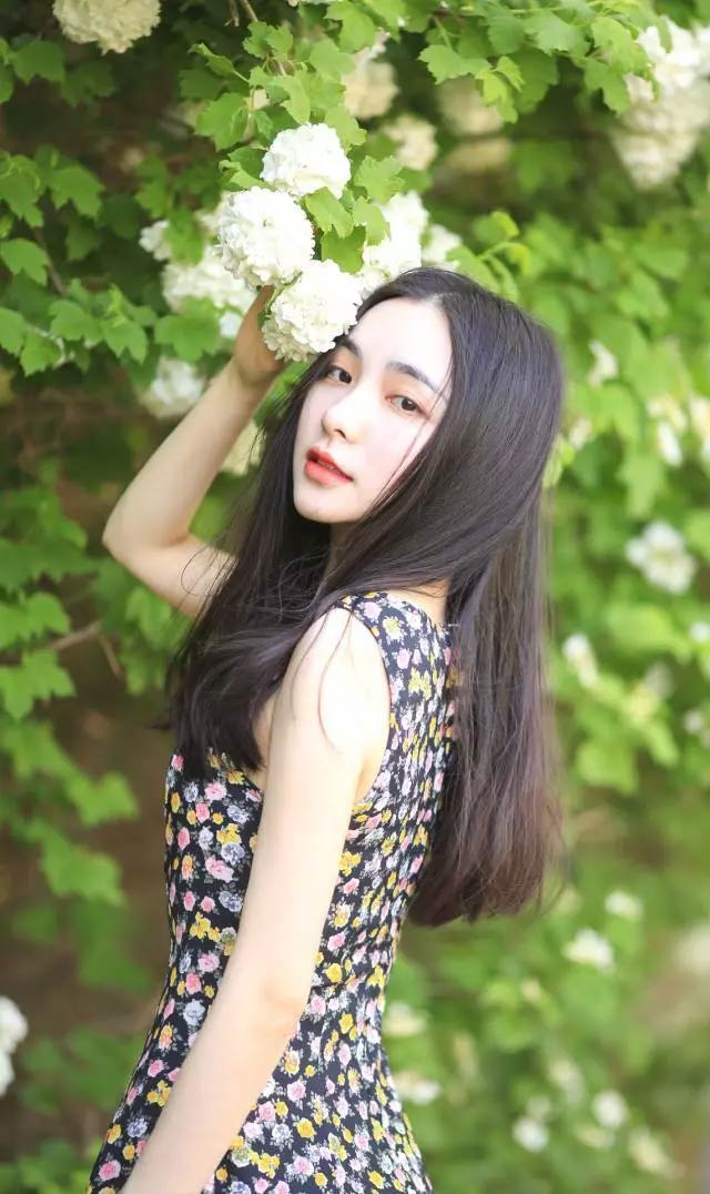 9个拍照姿势-让你把女朋友拍的美美的。